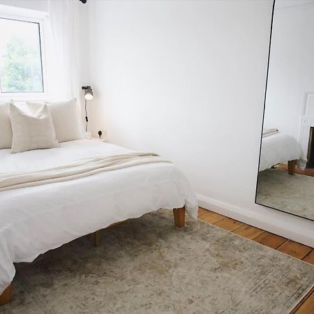 The Palm House Falmouth - Minutes From The Beach! المظهر الخارجي الصورة