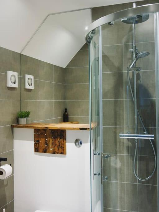 The Palm House Falmouth - Minutes From The Beach! المظهر الخارجي الصورة