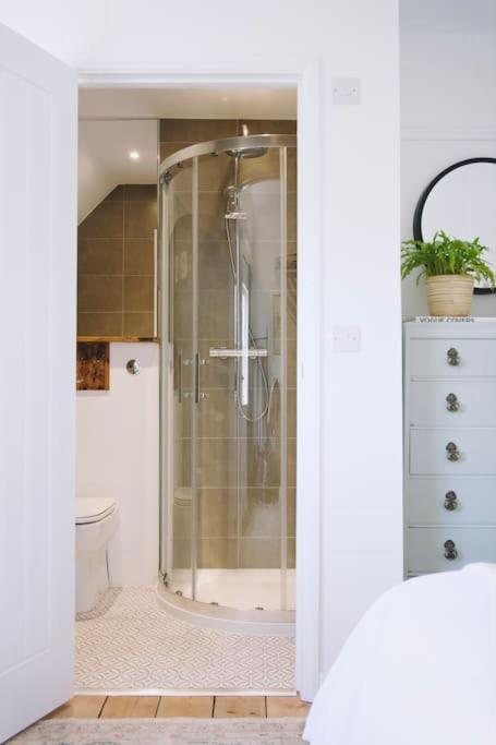 The Palm House Falmouth - Minutes From The Beach! المظهر الخارجي الصورة